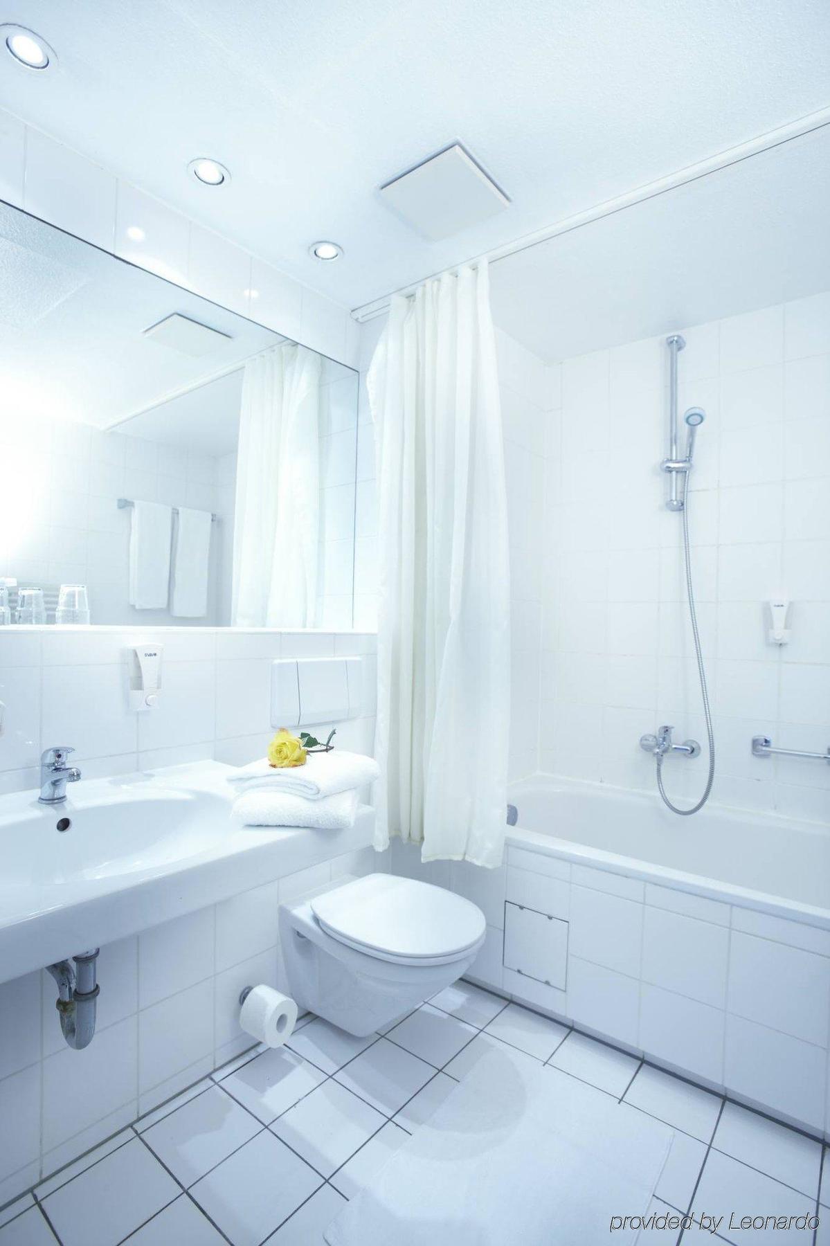 Hotel Domicil Hamburg By Golden Tulip Bagian luar foto